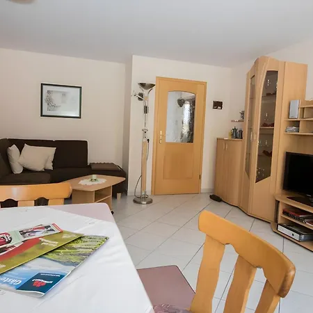 Lägenhet Gaestehaus Resi